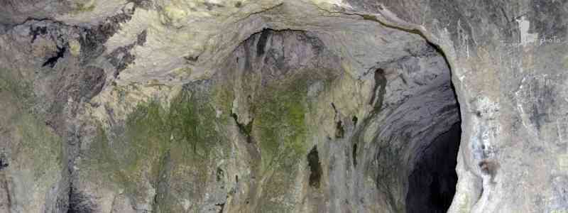 Peștera Laptelui – o minune geologică din inima Vâlcii
